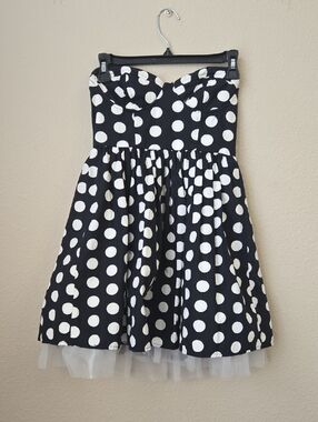 Forever 21 Black and White Polka Dot Strapless Dress